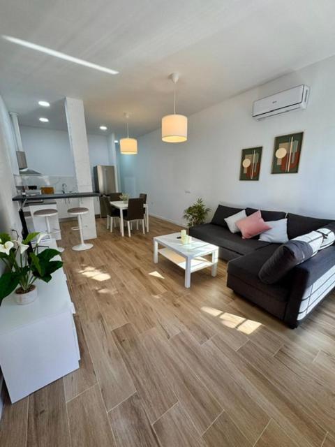 Apartamento Jardin Del Mar Málaga Dış mekan fotoğraf